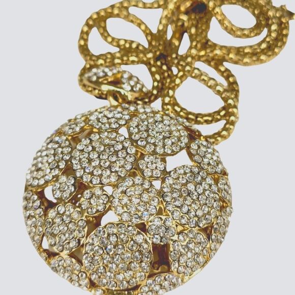 Large Round Crystal Pendant Necklace - Picture 8 of 13